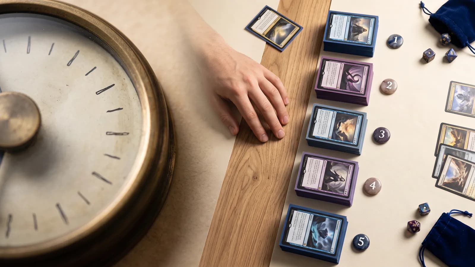 Ambiguous ten-point power dial transitioning into five Commander deck brackets